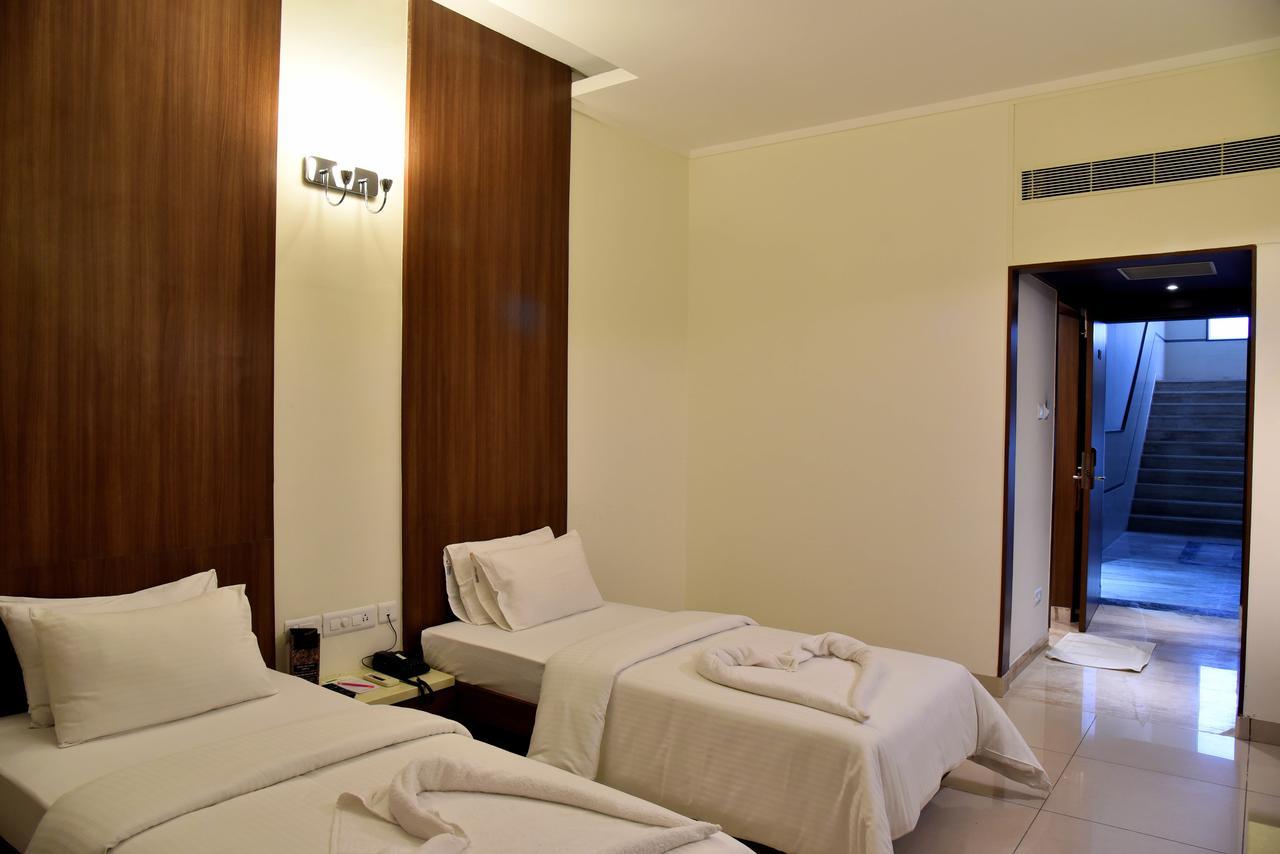 ホテル Rathna Residency セーラム エクステリア 写真